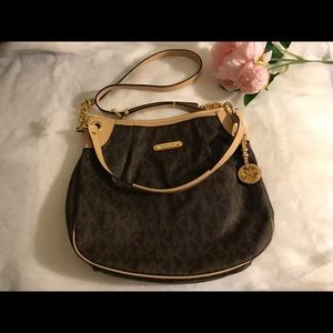 Michael Kors Crossbody Purse $150